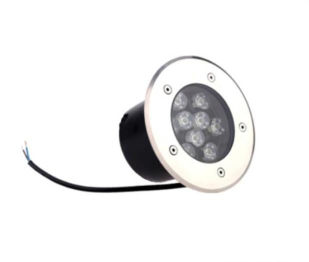 Spot de jardin encastré en inox Nesty - Vue de profil avec câble électrique