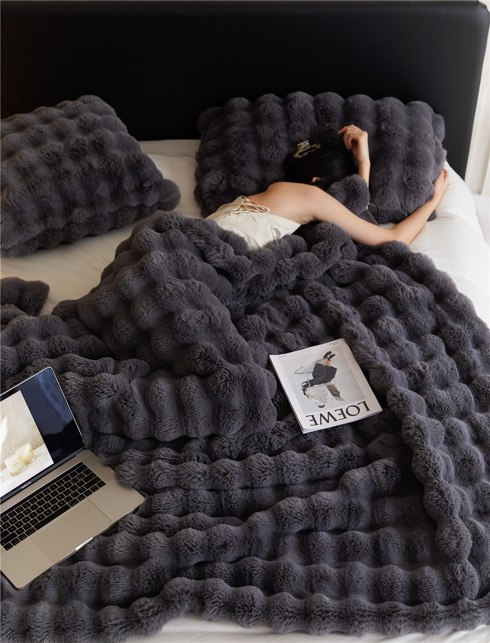 Plaid en velours rabbit - Couverture moelleuse - Tons doux (vue 6) - Nesty