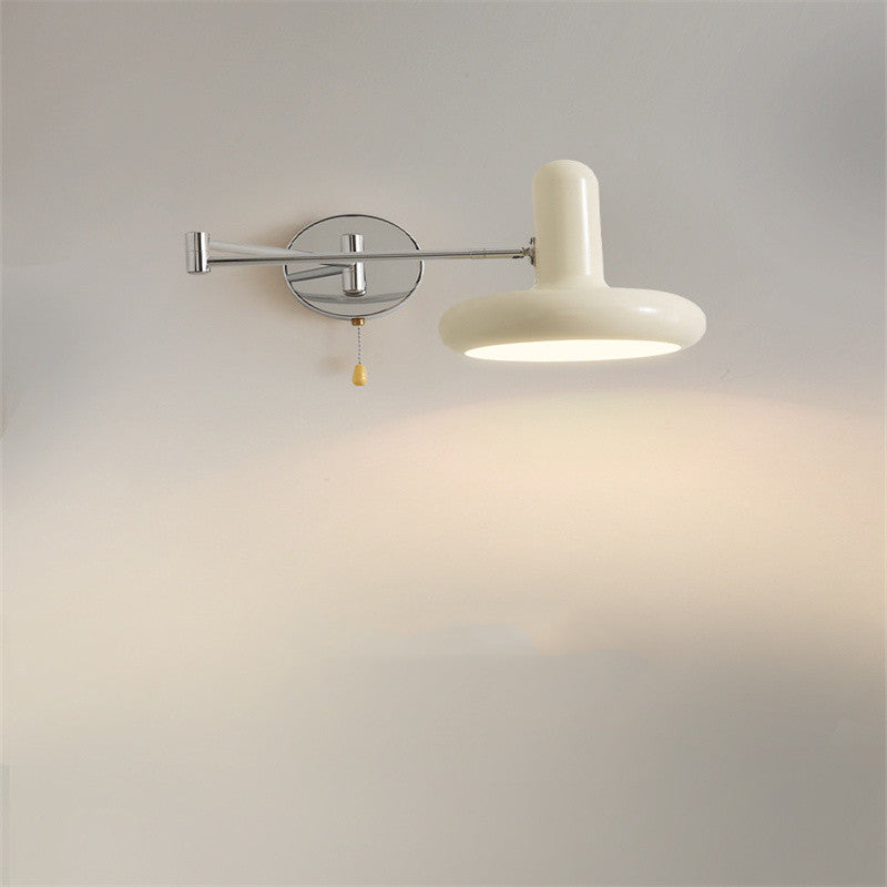 Applique murale de lecture extensible Nesty - Bras déployé, finition chromée et abat-jour crème