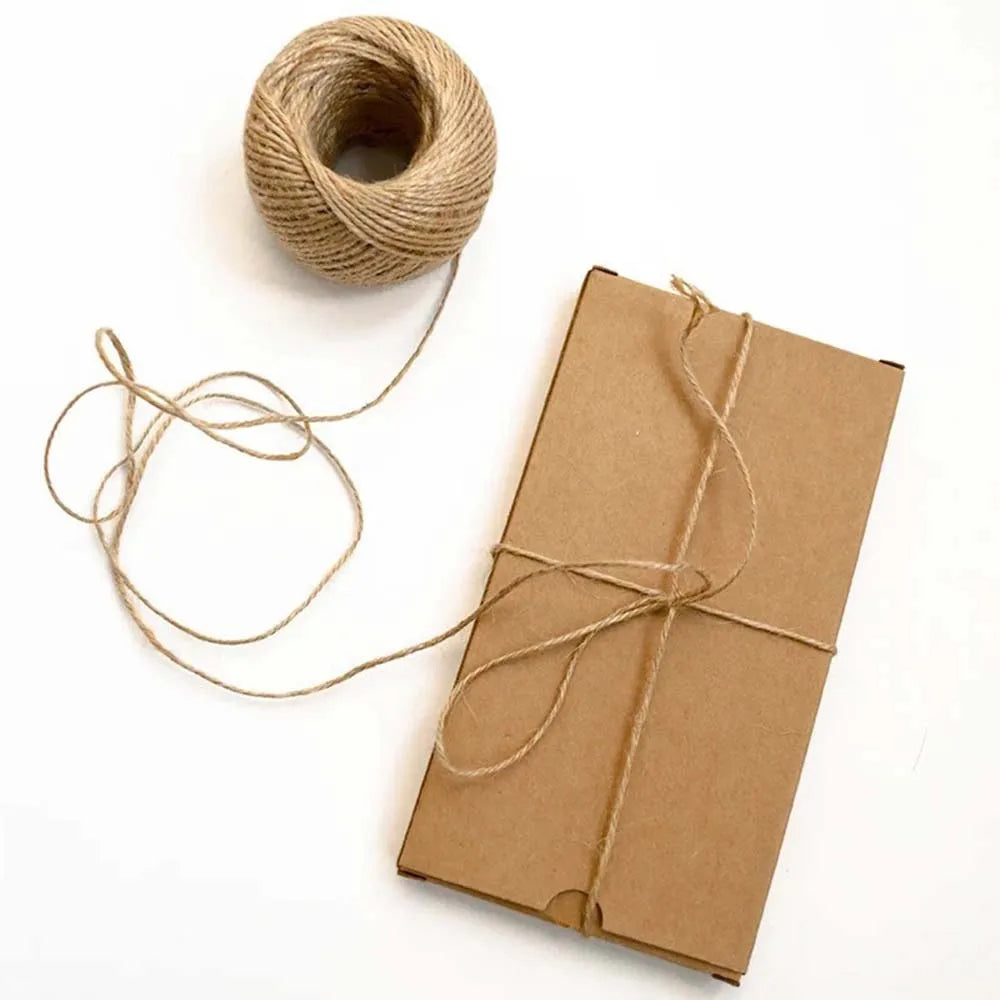 Ficelle de jute naturelle Nesty - Pelote utilisée pour ficeler un paquet kraft