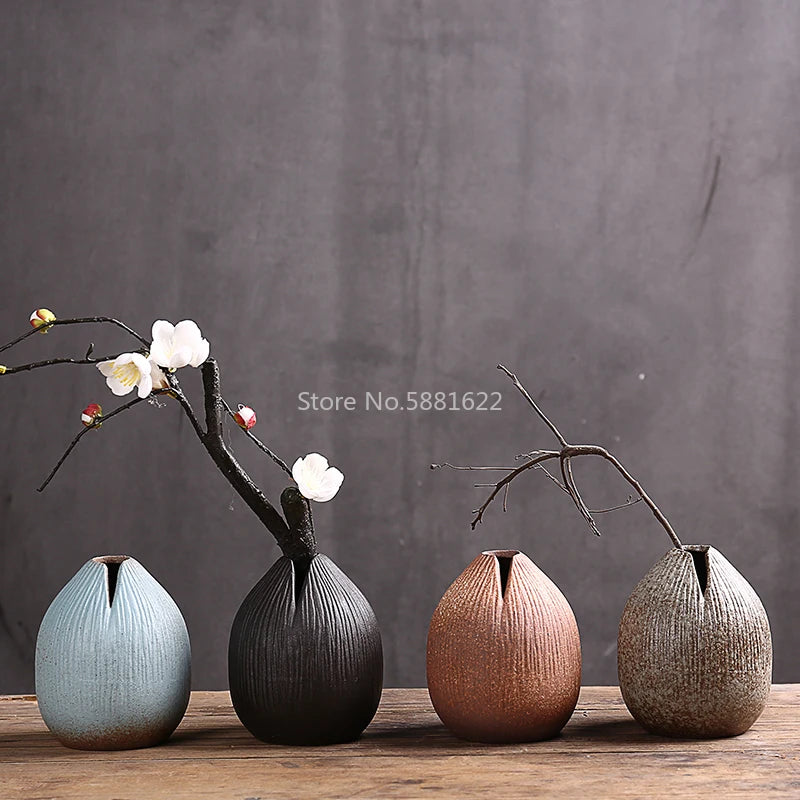 Petit vase en céramique esprit zen, style japonisant - Nesty (vue 1)