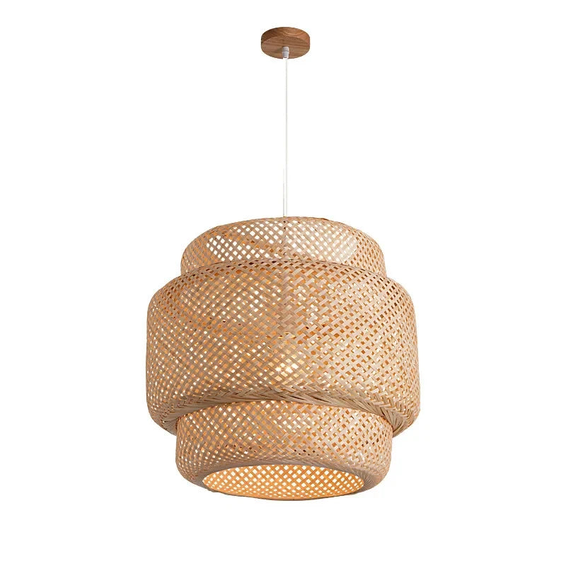 Suspension en bambou tressé Nesty - Vue produit isolée sur fond blanc, structure tressée à trois niveaux
