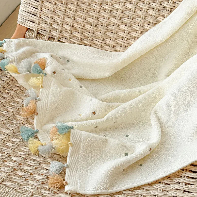Serviette de bain en coton à pompons — grand format, motif étoile - Nesty (vue 1)