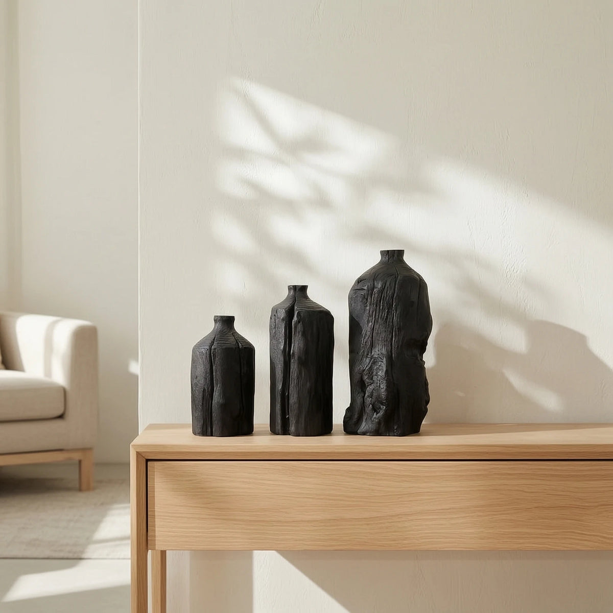 Trio de vases en bois sculpté, style wabi-sabi (vue 5) - Nesty