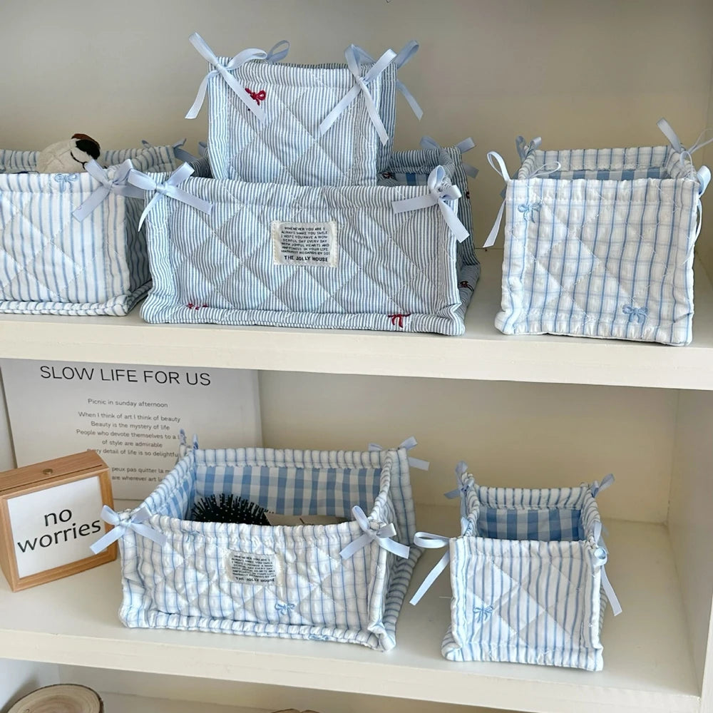 Panier de rangement matelassé pliable, rayures bleues - Nesty (vue 1)