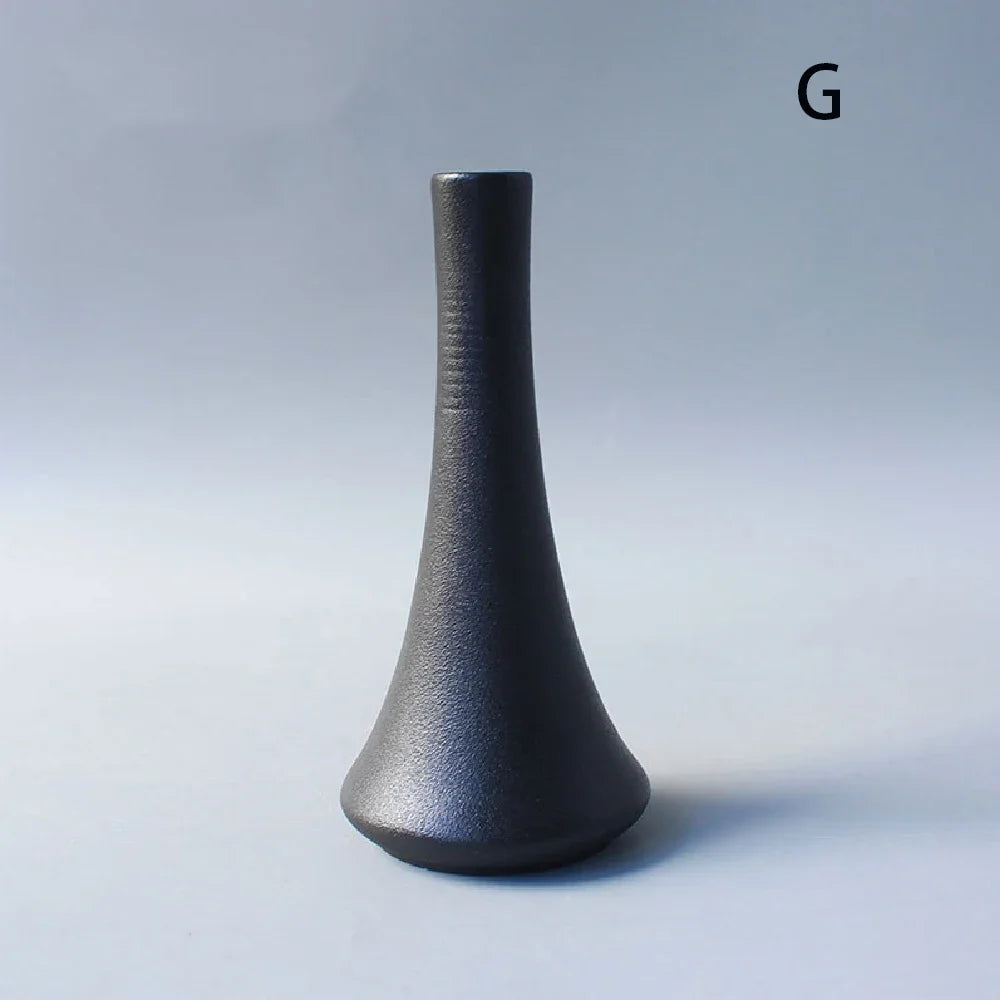 Petit vase noir en céramique — esprit japonais - Nesty (vue 8)