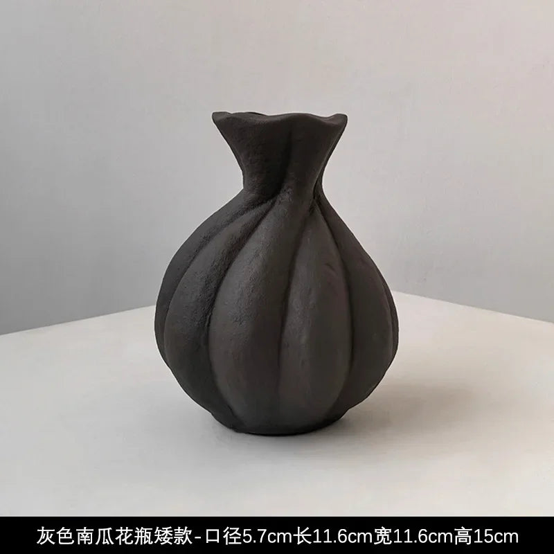 Vase en céramique irrégulier, esprit wabi-sabi, fait main (vue 10) - Nesty