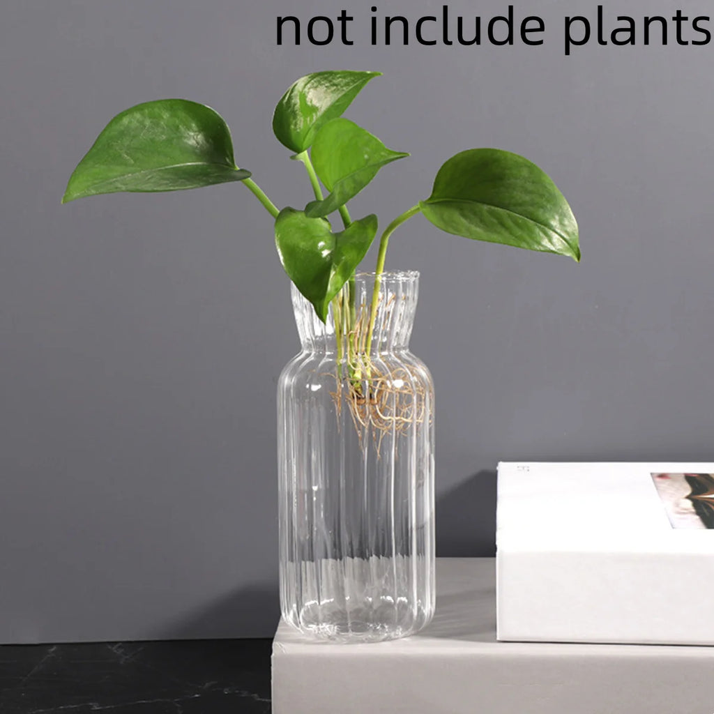 Vase en verre transparent strié, mini format rétro (vue 7) - Nesty
