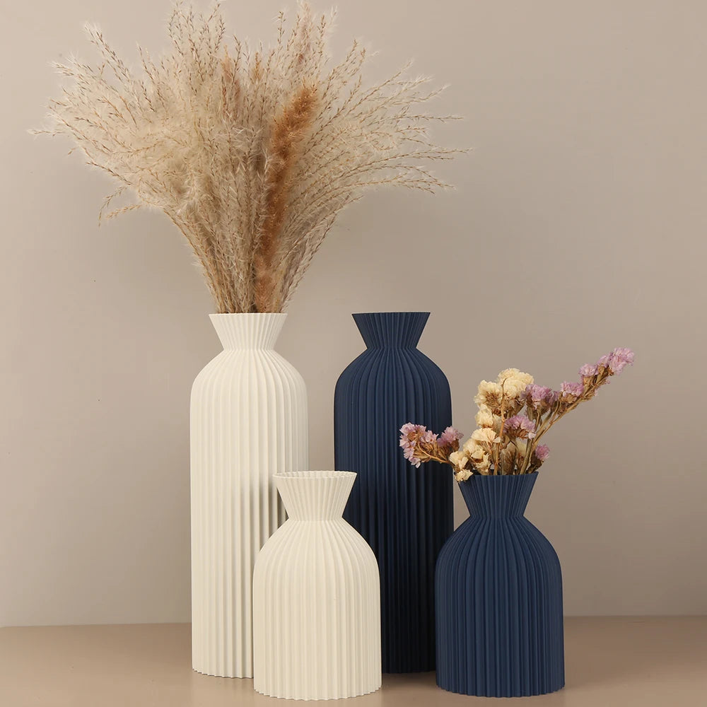 Vase strié minimaliste, style nordique et wabi-sabi - Nesty (vue 1)