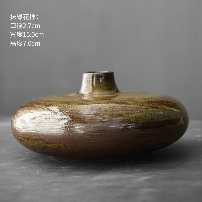 Vase en terre cuite noire, effet pierre brute (vue 6) - Nesty