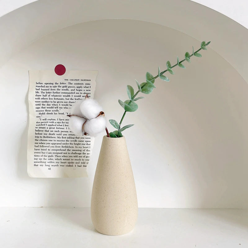 Vase en céramique blanc, style nordique épuré - Nesty (vue 3)