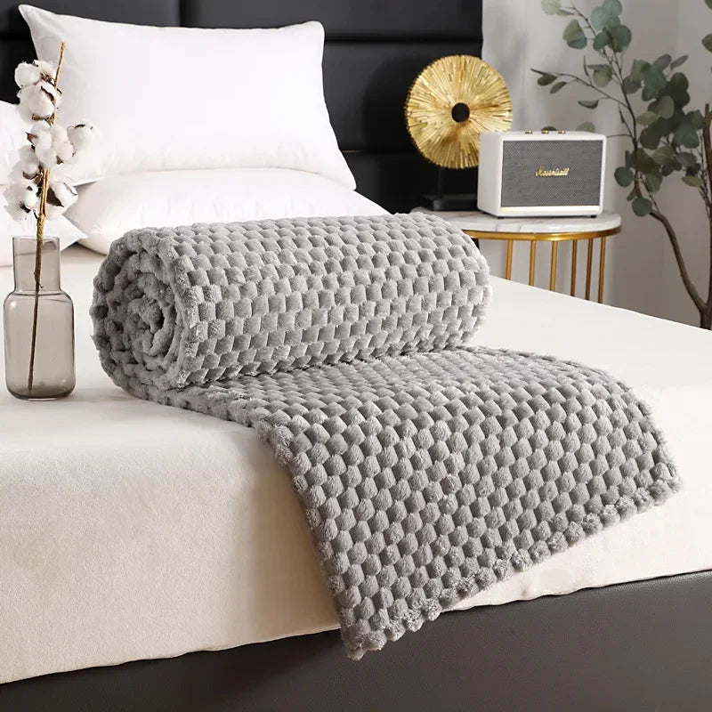 Plaid en polaire douce gris, format compact 70x100cm - Nesty (vue 8)