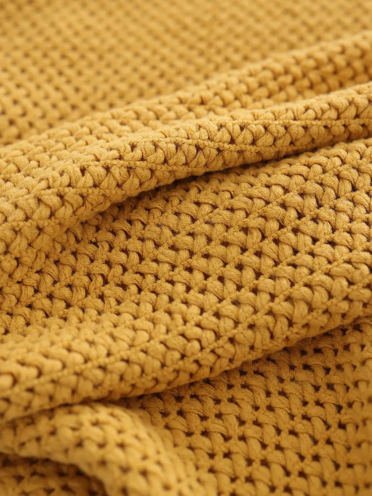 Plaid tricoté jaune en chale, franges nordiques - Nesty (vue 2)