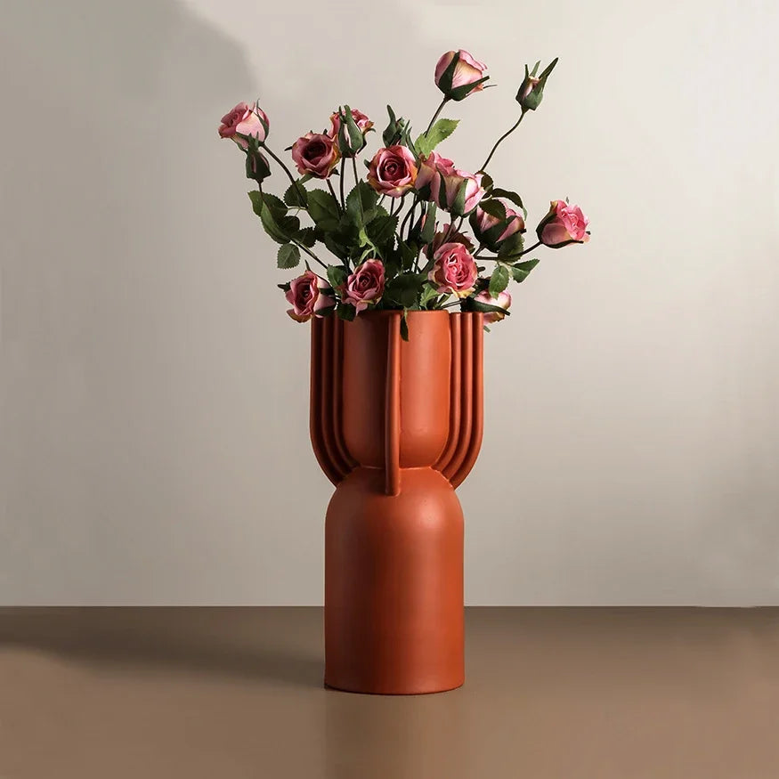 Vase en céramique — forme géométrique irrégulière nordique (vue 5) - Nesty