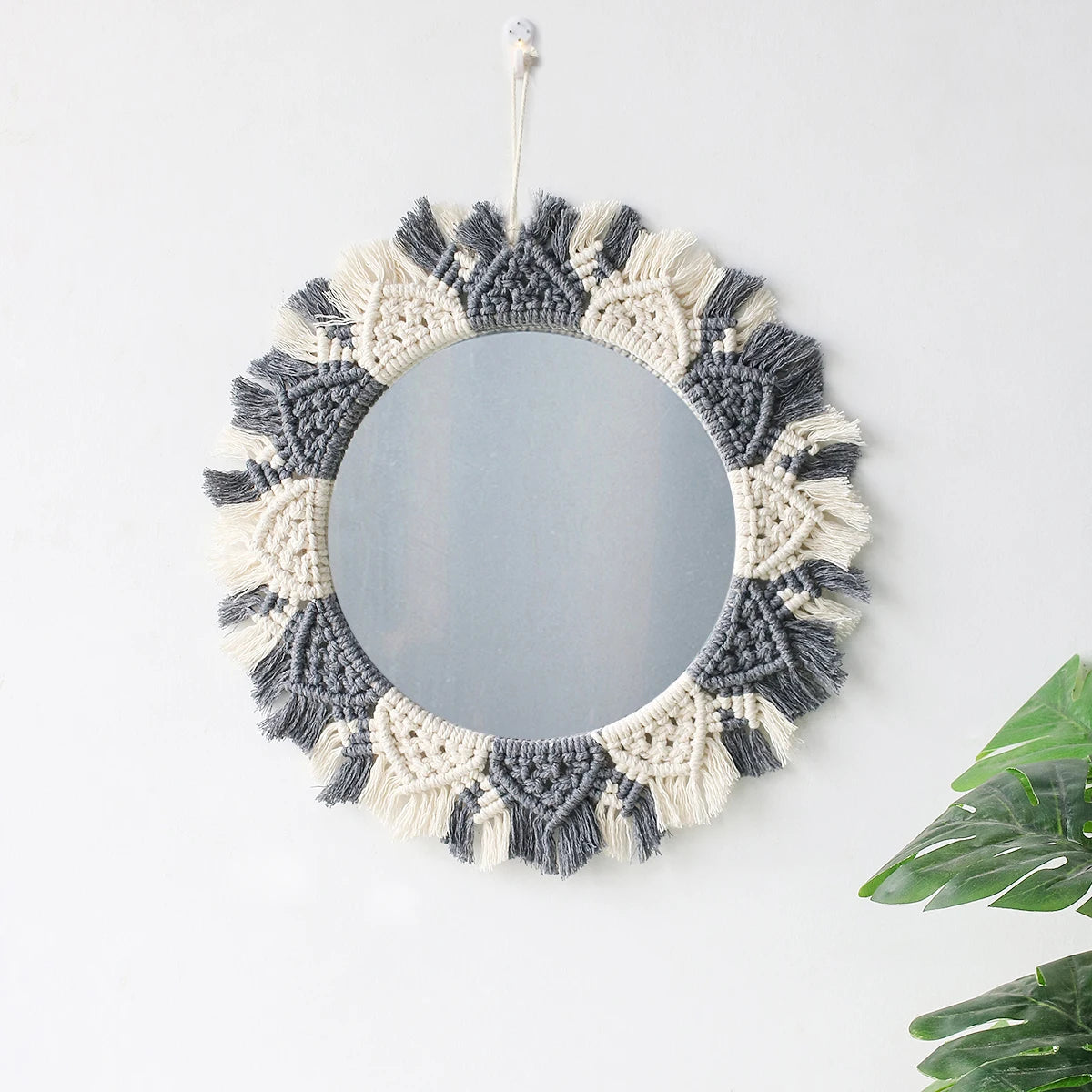 Miroir mural macramé rond, cadre tressé esprit maquillage (vue 6) - Nesty