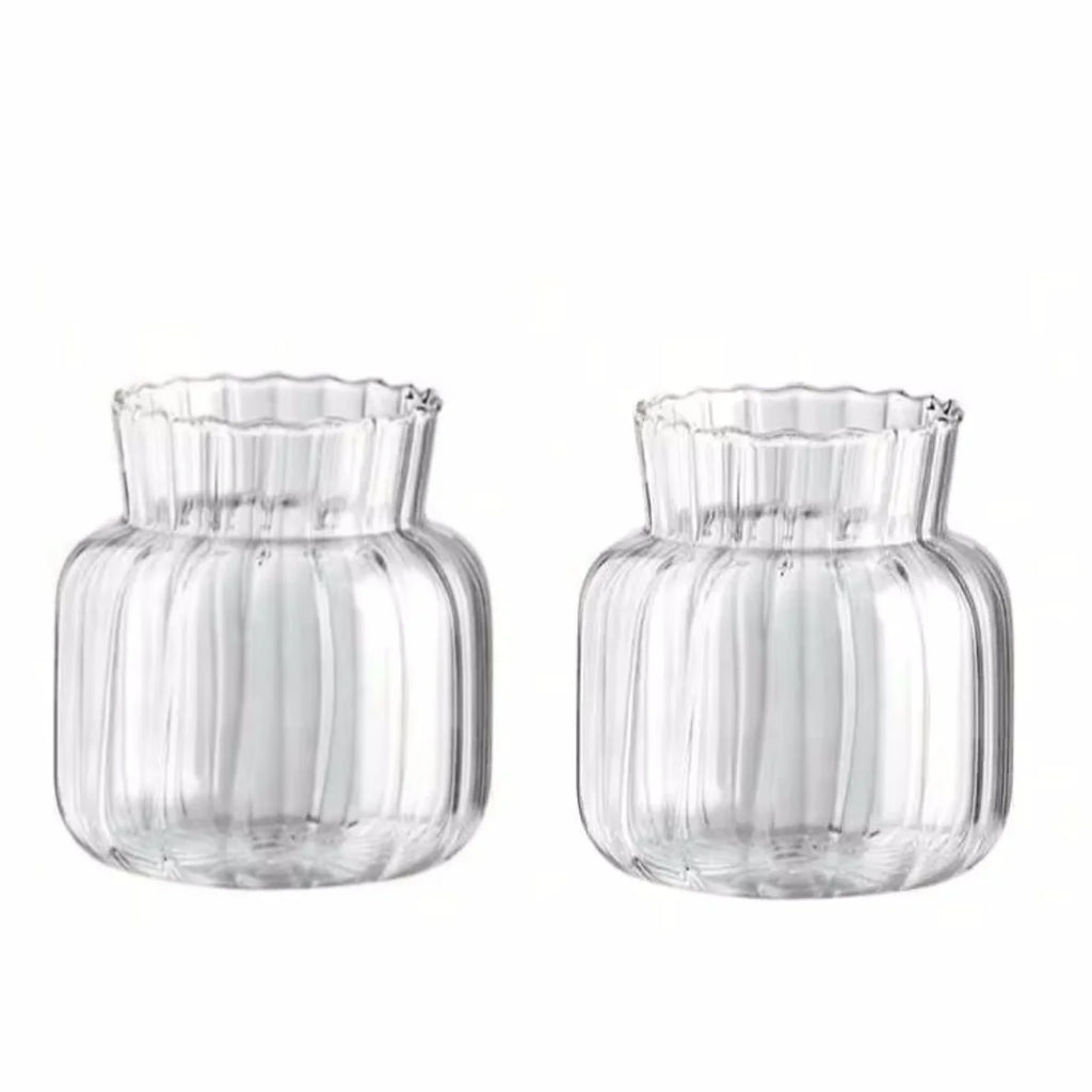 Vase en verre transparent strié, mini format rétro (vue 9) - Nesty