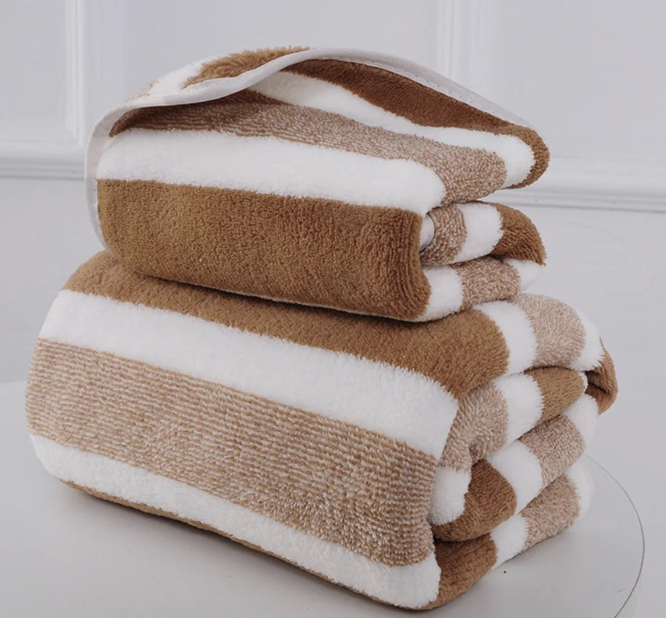 Serviette de bain douce en coton polyester — format compact - Nesty (vue 5)