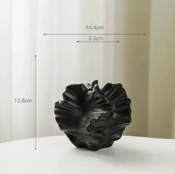 Vase en céramique à motifs ondulés — forme pétale (vue 10) - Nesty