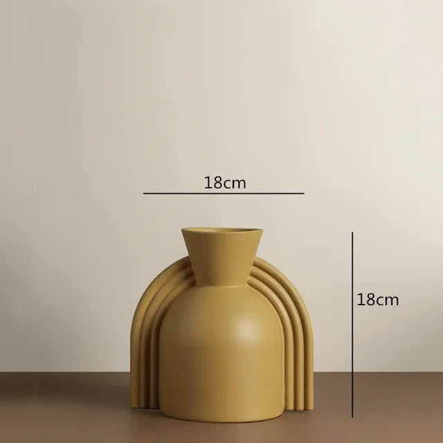 Vase en céramique — forme géométrique irrégulière nordique (vue 8) - Nesty