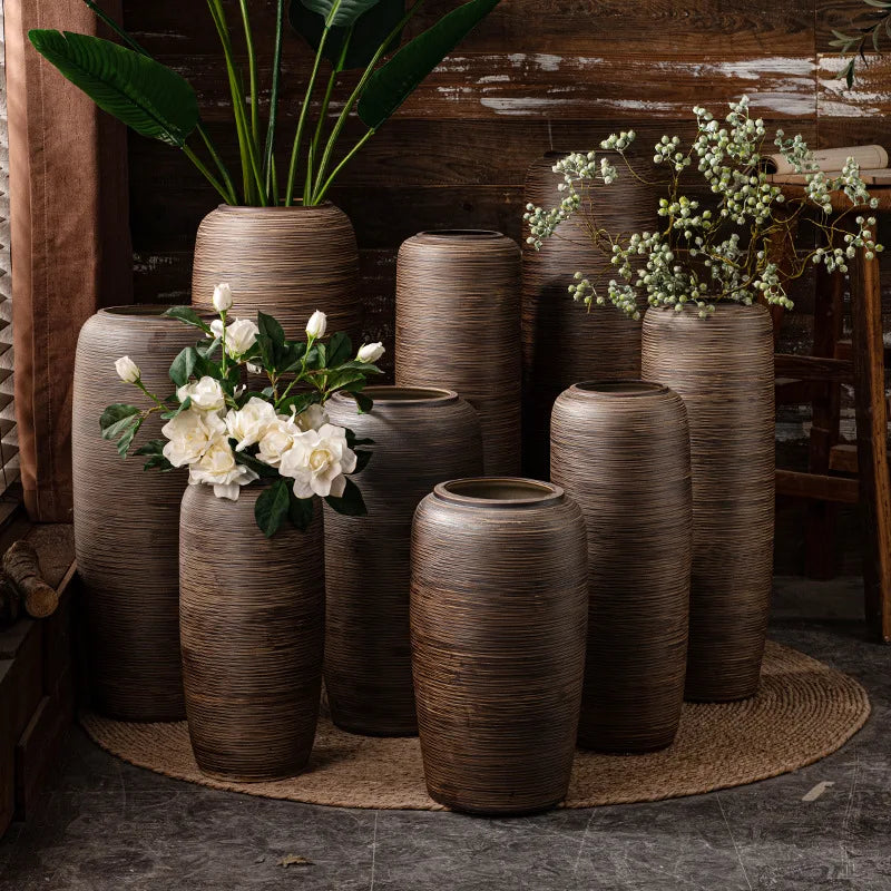 Grand vase en céramique sur pied, style asiatique - Nesty (vue 1)
