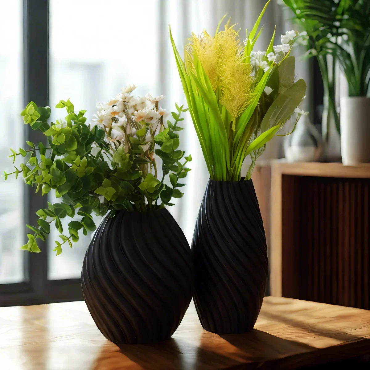 Duo de vases noirs style scandinave, finition mate - Nesty (vue 4)