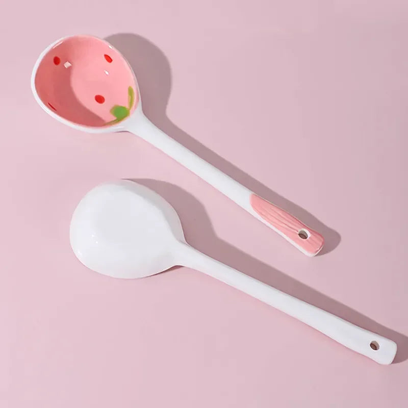 Cuillère en céramique fraise — modèle mignon (vue 5) - Nesty