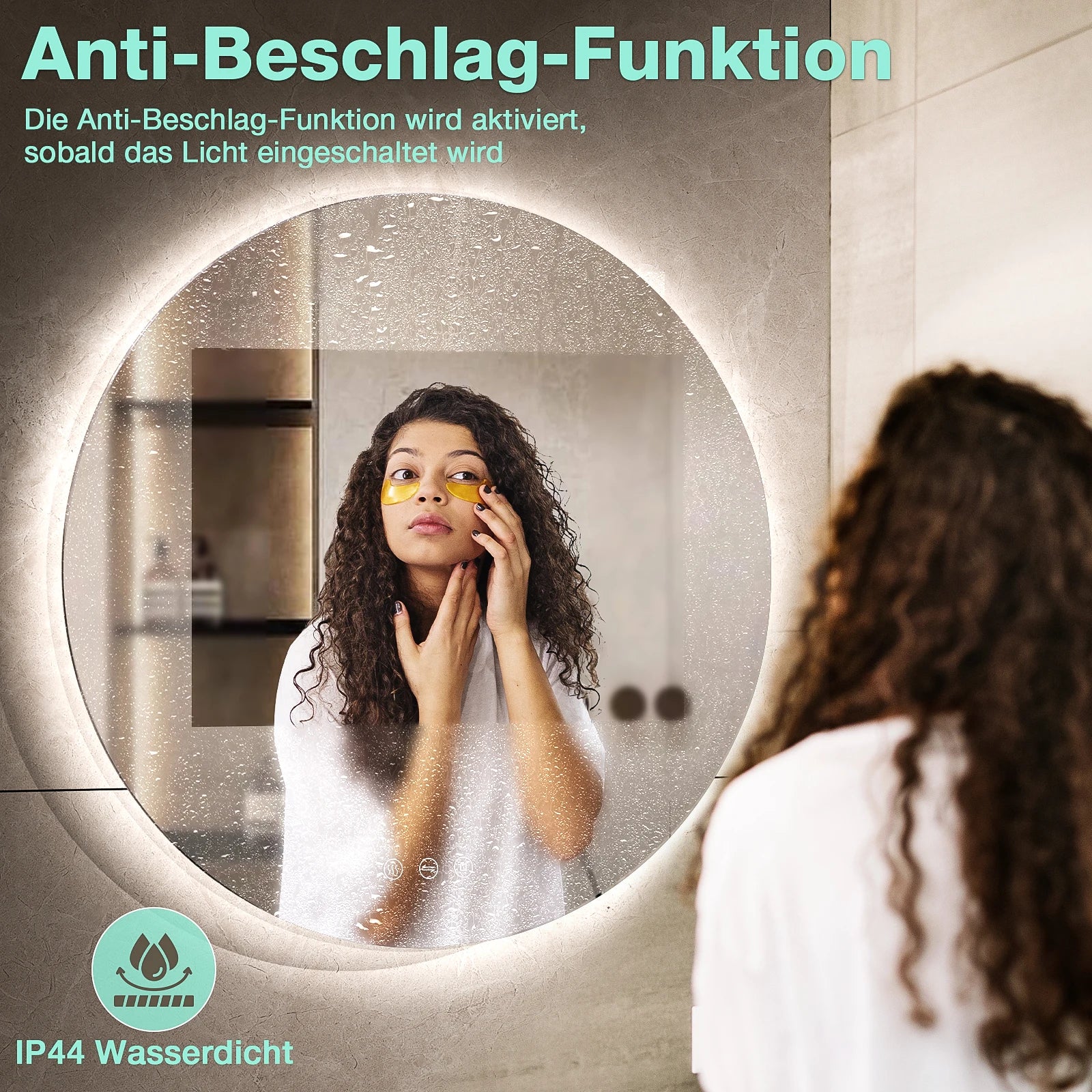 Miroir de salle de bain rond LED 60 cm Nesty - Fonction anti-buée illustrée, femme se soignant le visage devant le miroir embué