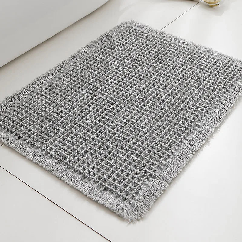 Tapis de bain gaufré à pompons Nesty - Absorbant et antidérapant (vue 7)