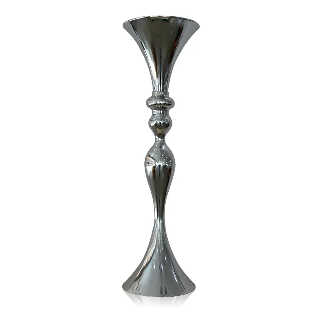 Vase en métal finition dorée, design élégant (vue 6) - Nesty