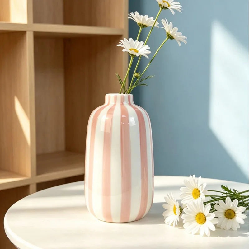 Vase en porcelaine rayé, style rétro américain - Nesty (vue 5)