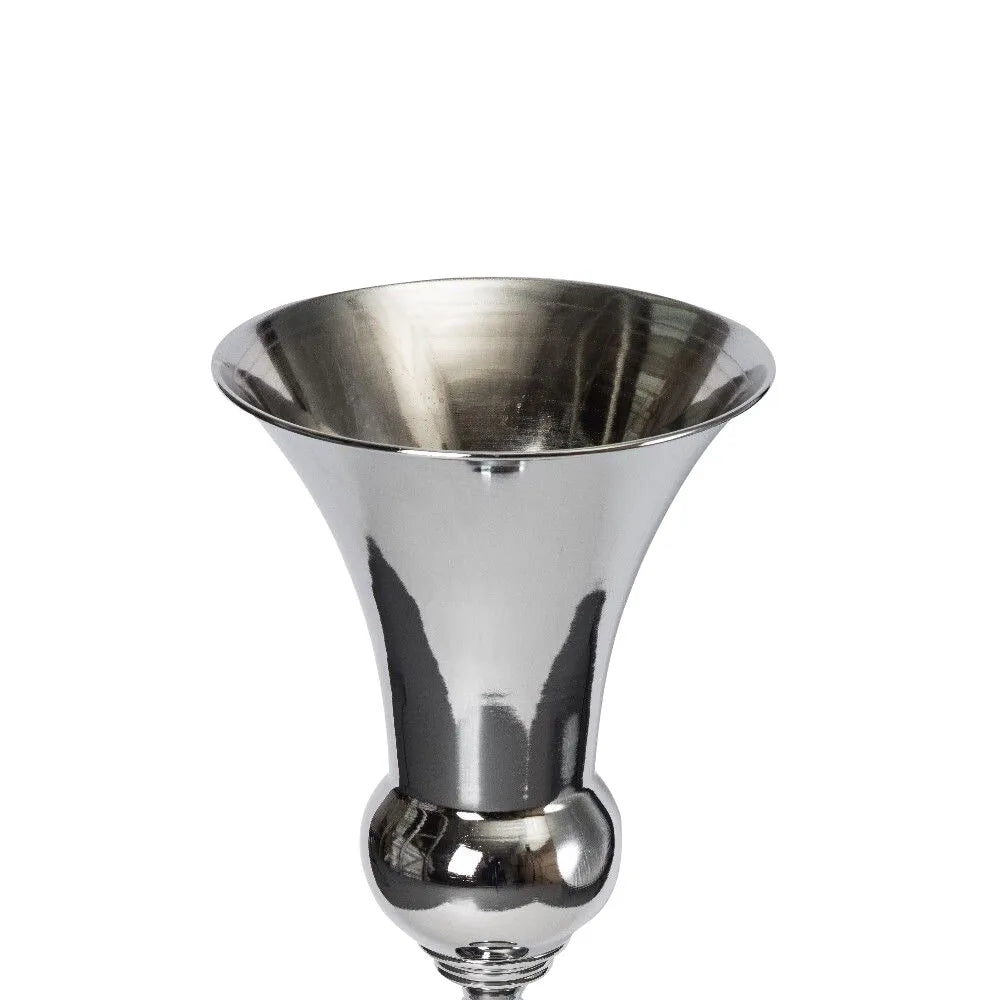 Vase en métal finition dorée, design élégant (vue 5) - Nesty