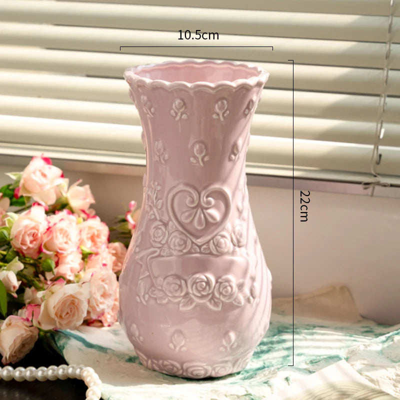Vase en céramique à relief de roses, style rétro - Nesty (vue 8)