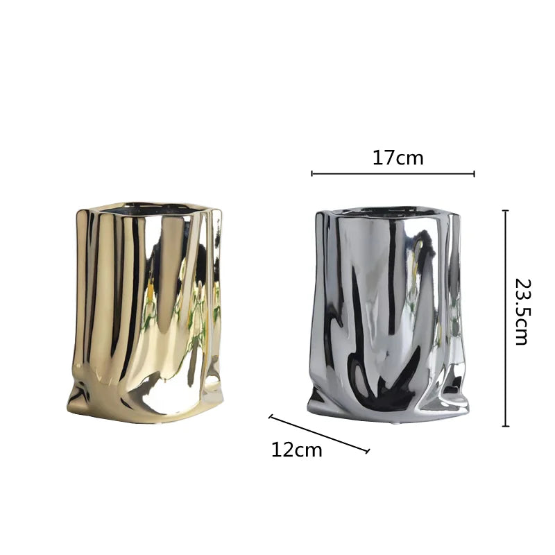 Vase en céramique argentée, forme sac plissé (vue 5) - Nesty