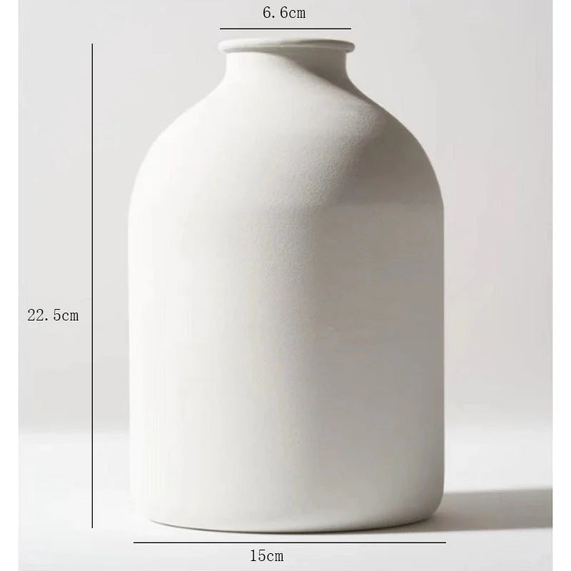 Vase en métal noir mat, finition sablée (vue 7) - Nesty