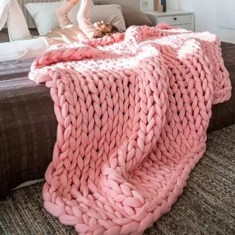Plaid épais tricoté main Nesty - Grosses mailles, laine chenille (vue 17)