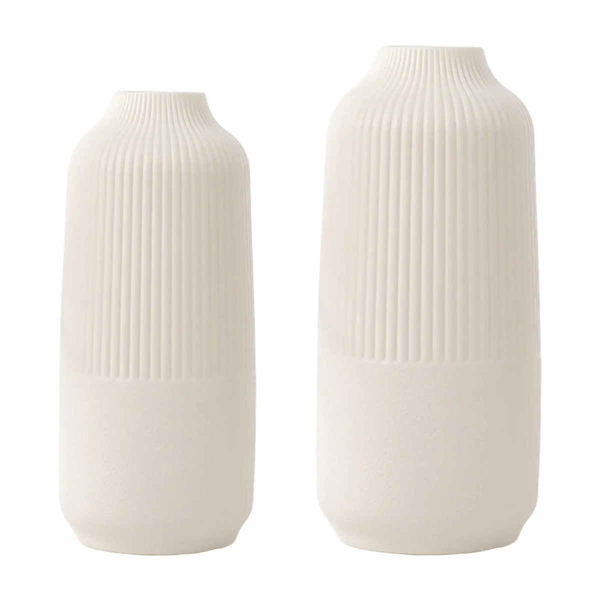 Vase panier style scandinave pour intérieur moderne Nesty, deux tailles blanches à col cannelé et base lisse, fond blanc