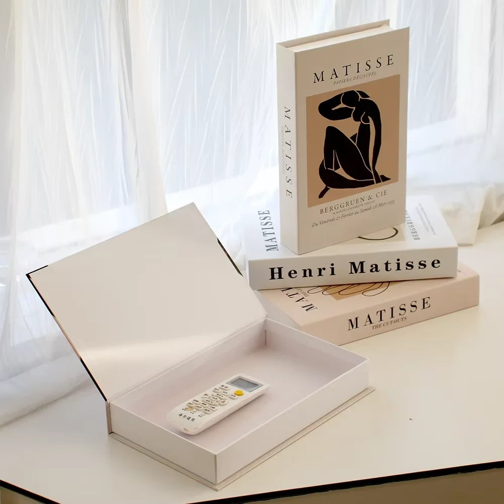 Faux livres décoratifs Nesty - Modèle Matisse, boîte ouverte avec télécommande