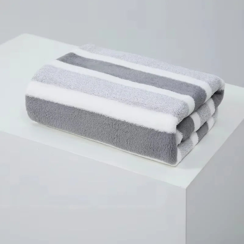 Serviette de bain douce en coton polyester — format compact - Nesty (vue 6)