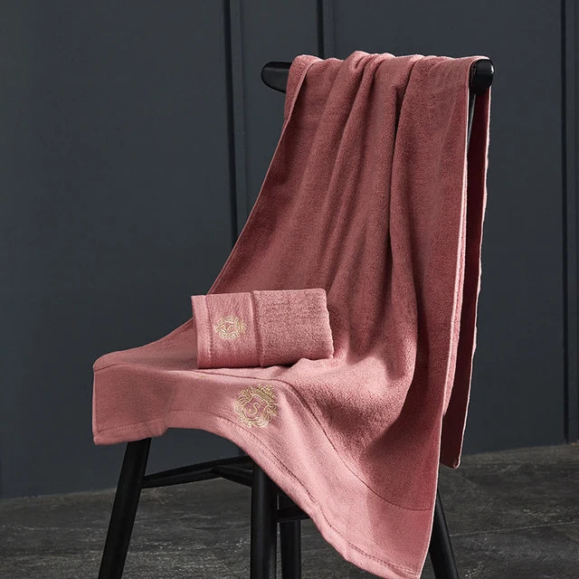 Serviette de bain en coton brodée — motif géométrique, grand format - Nesty (vue 15)