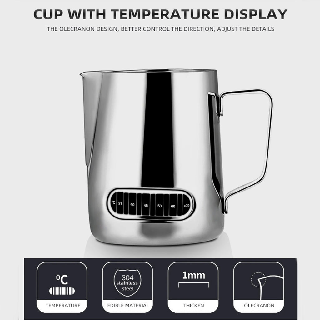 Pichet à lait en inox avec thermomètre intégré Nesty, pichet en inox brillant avec bandeau thermomètre intégré affichant les températures de 37 à plus de 70°C