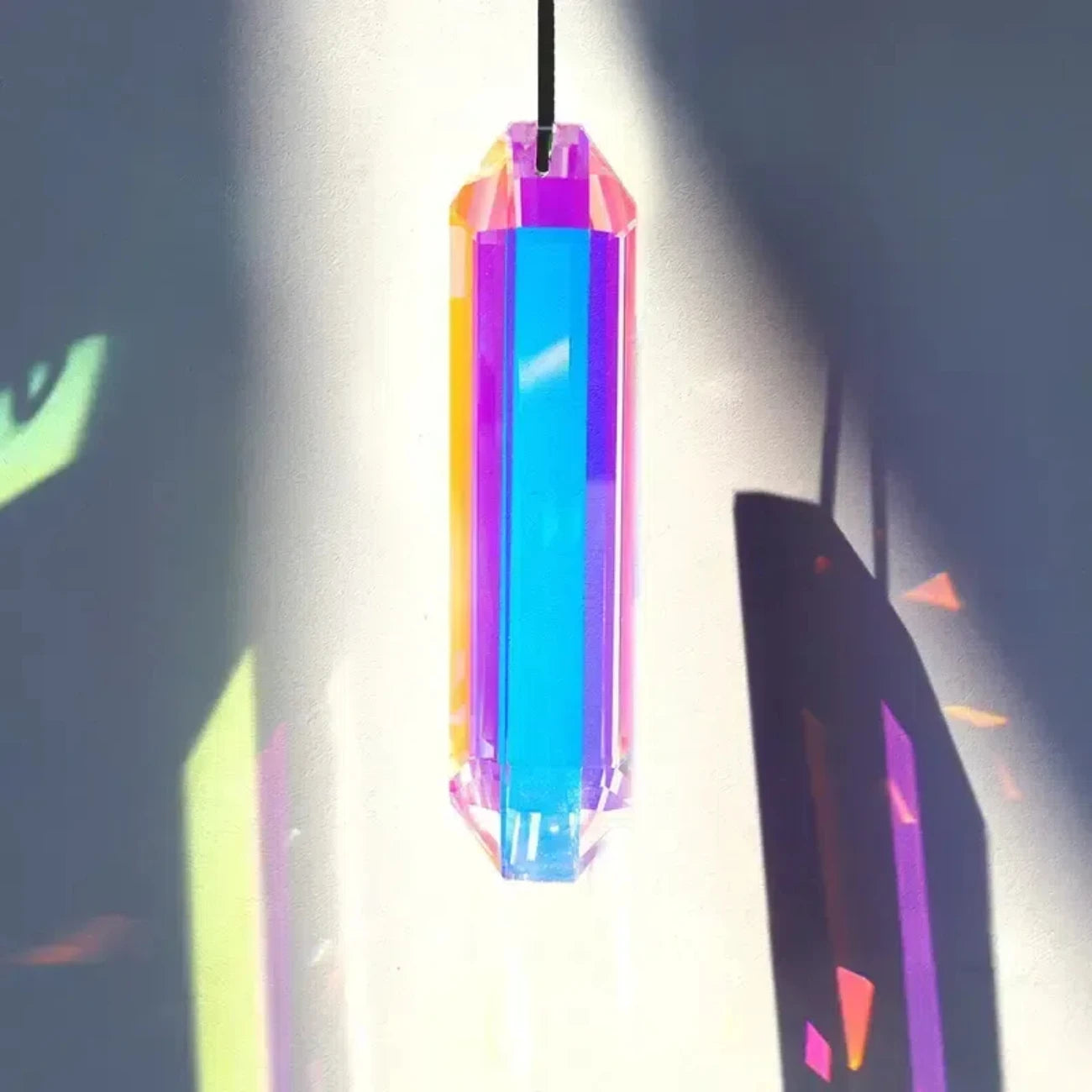Duo de suncatchers prismes Nesty - Pendentifs cristal pour fenêtre et jardin (vue 6)