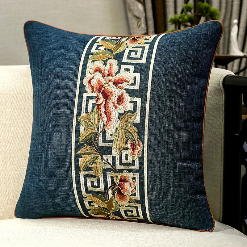 Housse de coussin en coton et lin Nesty - Broderie florale classique (vue 5)