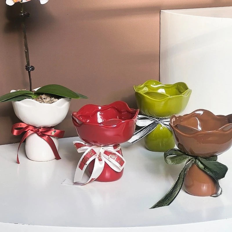 Vase en céramique en forme de rose — modèle bureau (vue 6) - Nesty