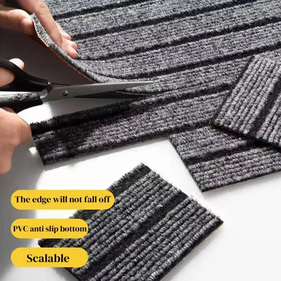 Tapis long à rayures classiques — cuisine et entrée - Nesty, démonstration de découpe aux ciseaux, envers antidérapant qui ne s'effiloche pas