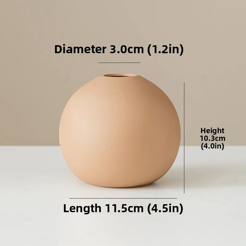 Vase en céramique blanc — style nordique minimaliste (vue 9) - Nesty
