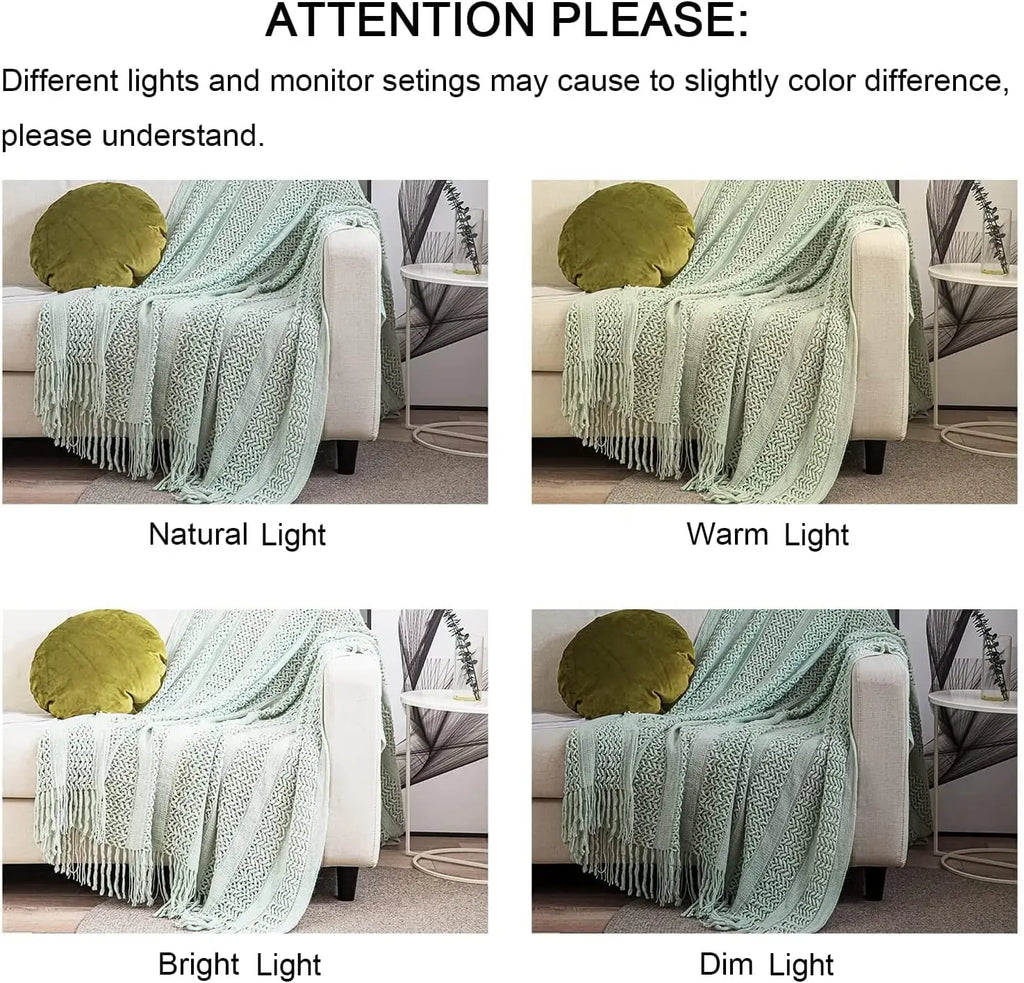 Plaid léger tricoté vert d'eau Nesty - Comparaison sous quatre éclairages, lumière naturelle, chaude, vive et tamisée