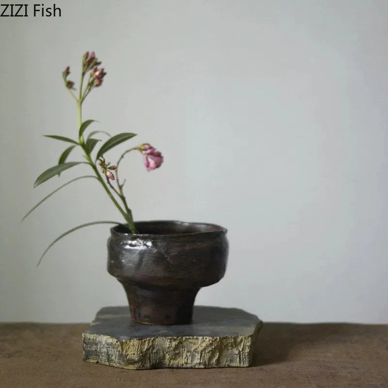 Vase en céramique style wabi-sabi pour composition ikebana - Nesty (vue 4)