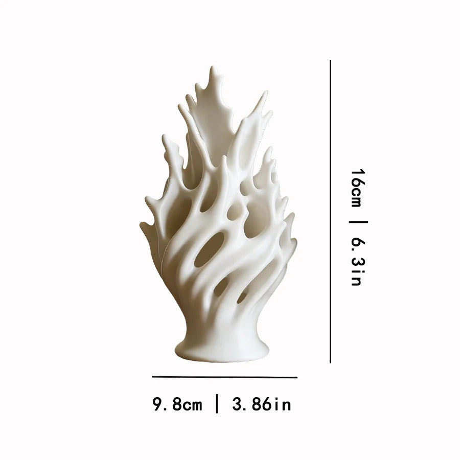 Vase en plastique léger, format table à manger Nesty, forme blanche seule, cotée avec dimensions 16 cm de hauteur et 9,8 cm de largeur