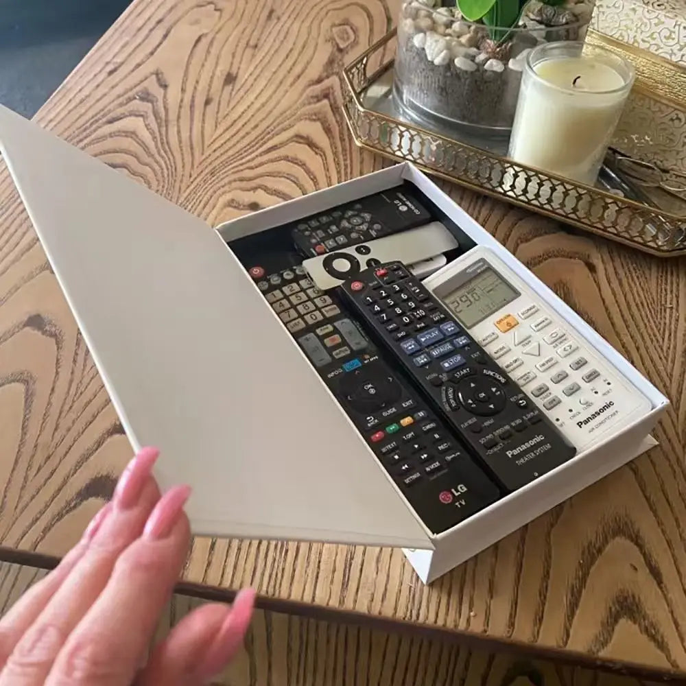 Faux livres décoratifs Nesty - Boîte ouverte rangeant des télécommandes