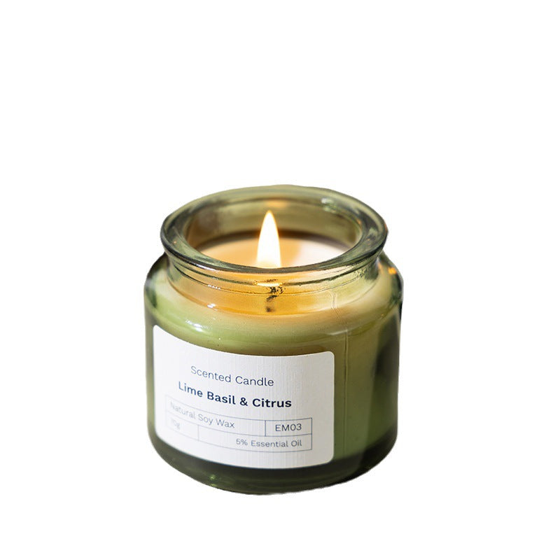 Bougie parfumée en cire de soja Nesty - Parfum Lime Basil & Citrus, mèche allumée